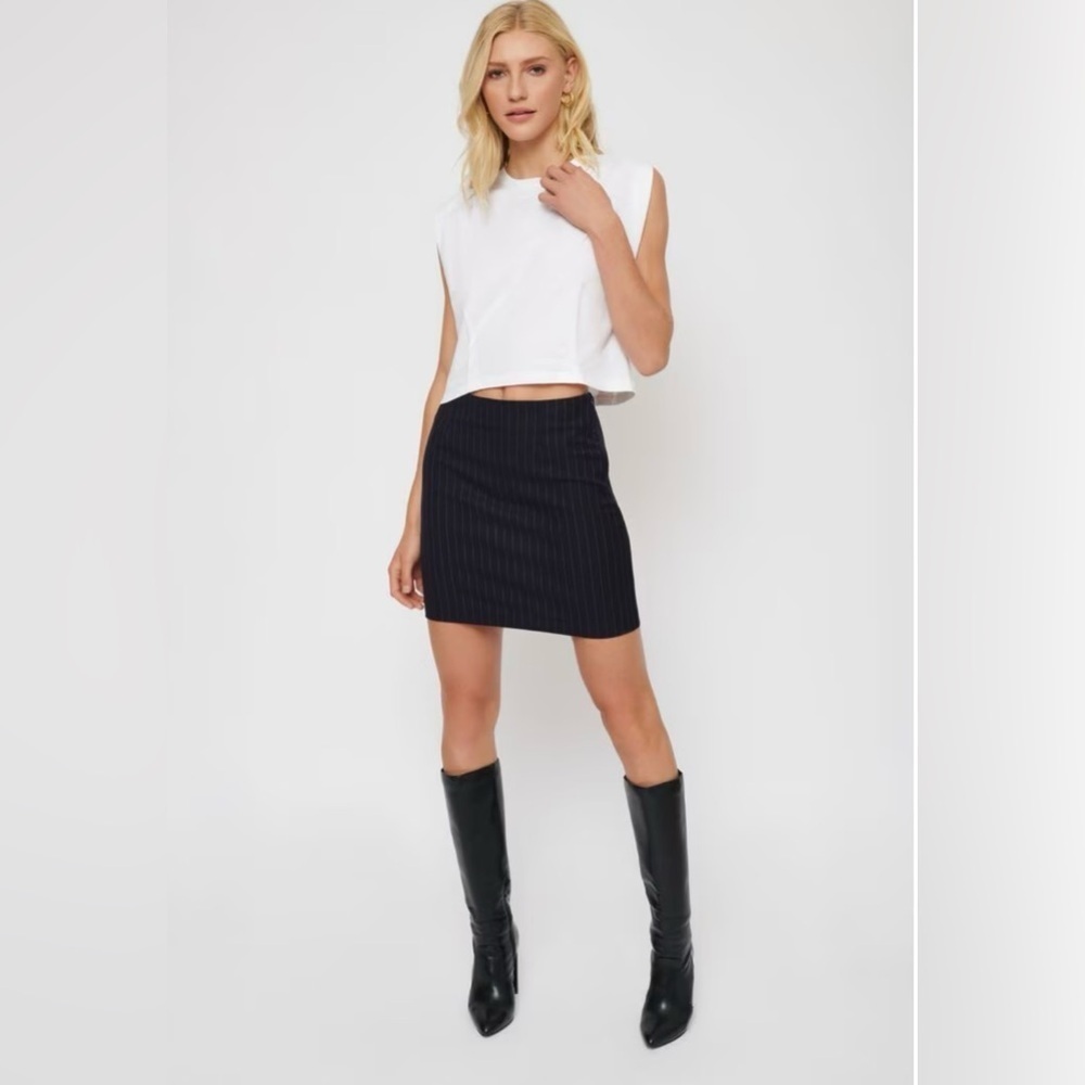 BNWT Dynamite Georgia Pinstriped navy/white Striped Mini Skirt size M